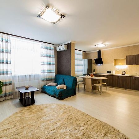 Studio Apartment On Bazhana Kiev Exterior photo